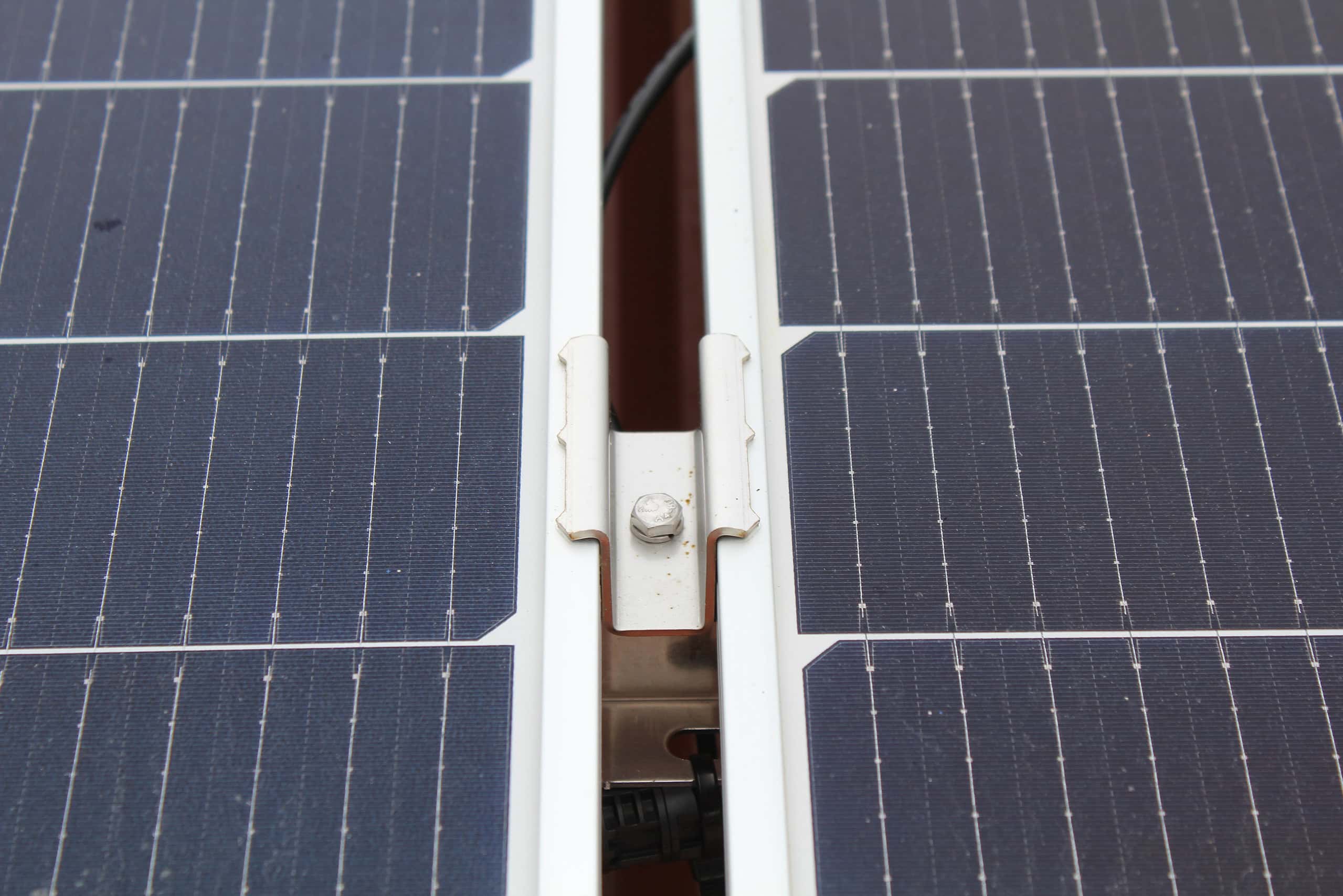 Aurinkopaneelin välikiinnike (295) - Image 7